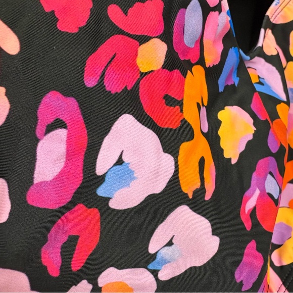 Cupshe Vibrant Leopard Print One Peace O Ring Swimsuit Size Medium - Picture 8 of 11